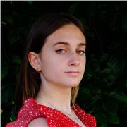 Ragazza di 19 anni offre lezioni di musica e violino ma anche aiuto compiti e ripetizioni per ragazzi delle elementari e medie